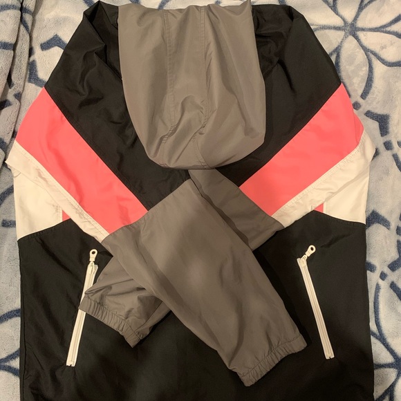 Urban Outfitters Colorblock Windbreaker - Picture 3 of 4